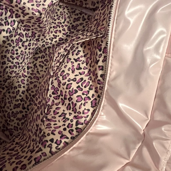 Women's Pink Quilted Tote Bag - Lightweight Everyday Carry - Picture 7 of 8